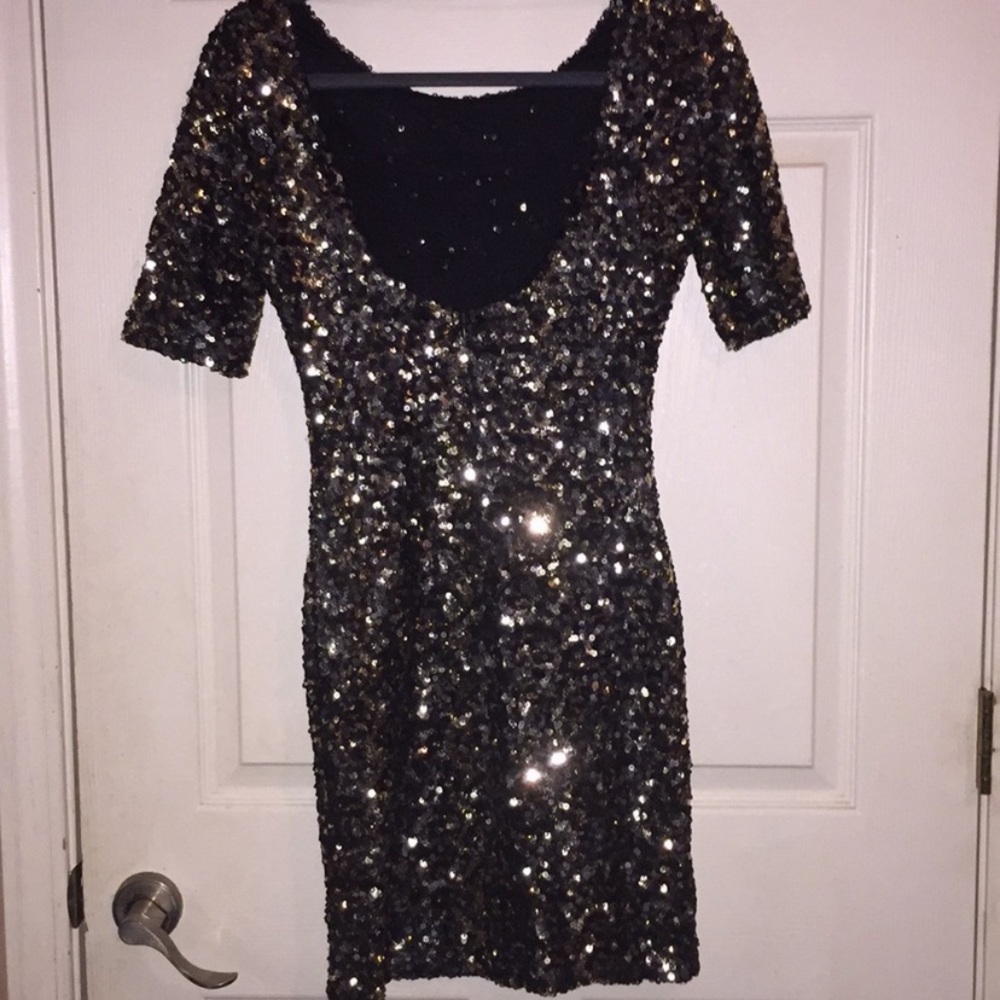 Gianni Bini Fully Sequined Black Gold Mix Mini Dress New Years Homecoming Prom! - Picture 12 of 14